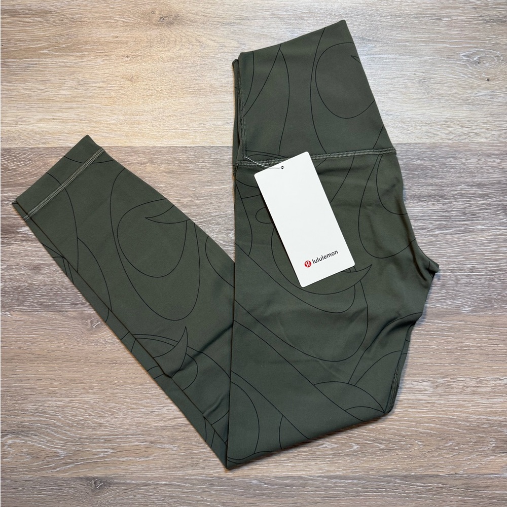 Lululemon Align HR Pant 25” Scripted Yogo Army Green/Dark Olive SYAD